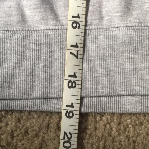 Sweatshirt - Picture 2 of 5